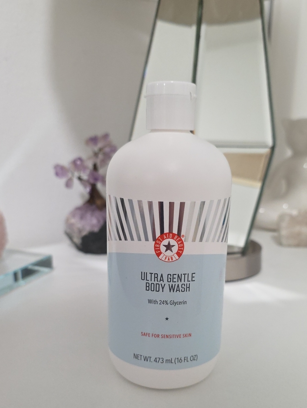 NEW First Aid Beauty Ultra Gentle Body Wash 16 oz